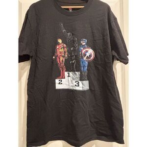 Marvel T-shirt size Large